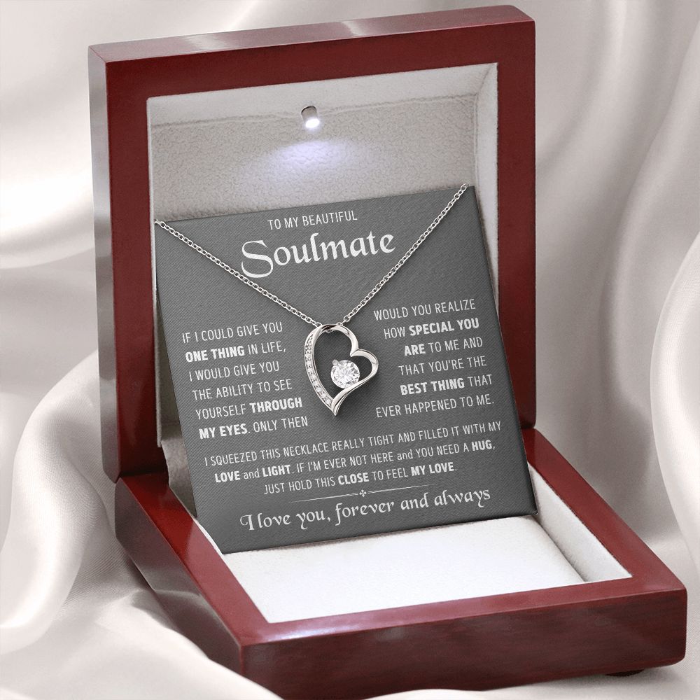 Soulmate-Squeezed-Forever Love Necklace